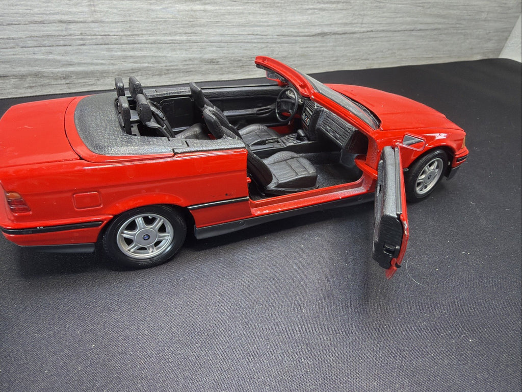 Maisto 1:18 BMW 325i Convertible (1993 Vintage Diecast Cars Model Toy Car No Box2
