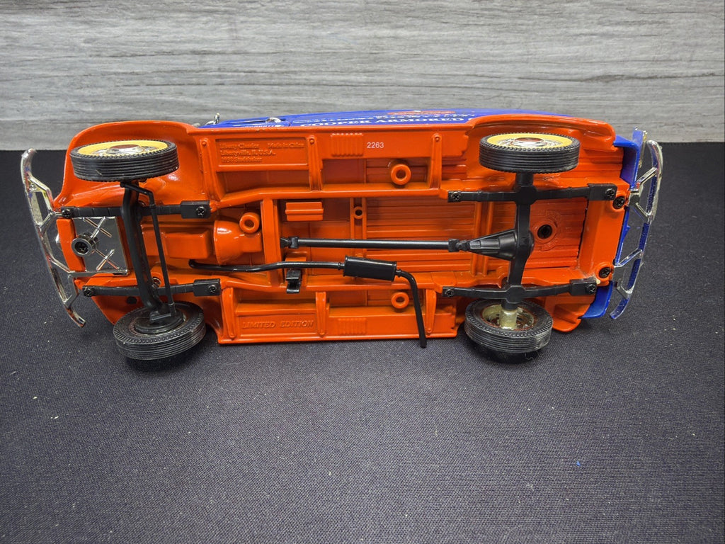1938 STUDEBAKER PANEL VAN LIBERTY CLASSICS DIECAST COOPER TIRES8