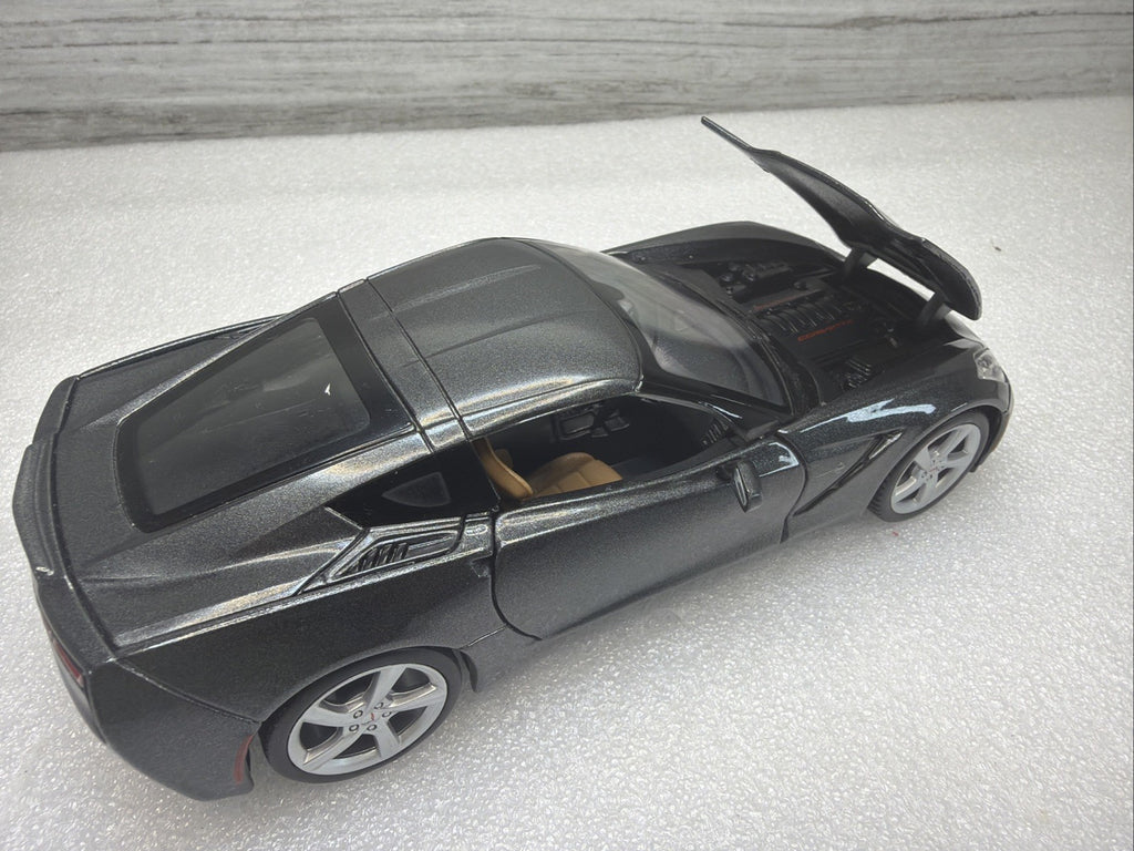 Maisto 2014 Chevrolet Corvette Stingray Grey 1/24 Scale Diecast Car No Box Nice3