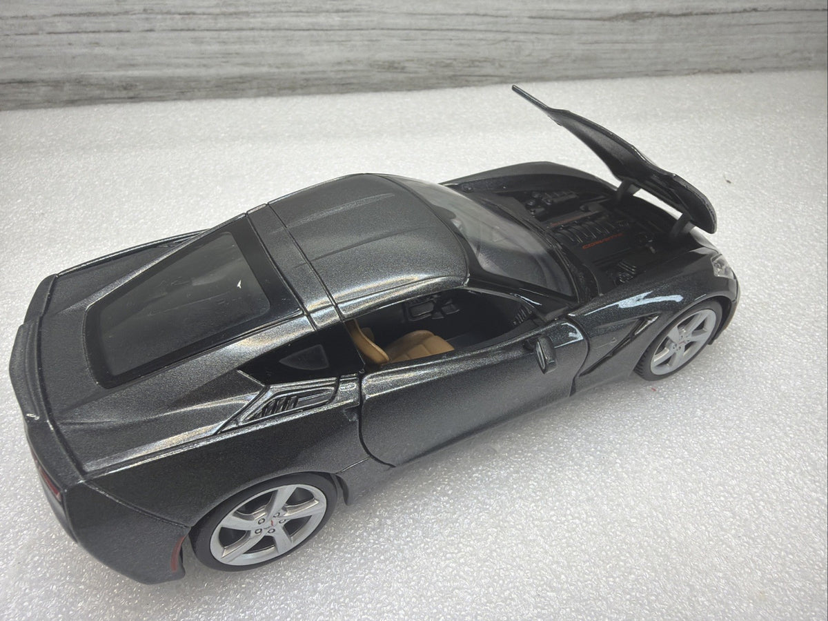 Maisto 2014 Chevrolet Corvette Stingray Grey 1/24 Scale Diecast Car No Box Nice3