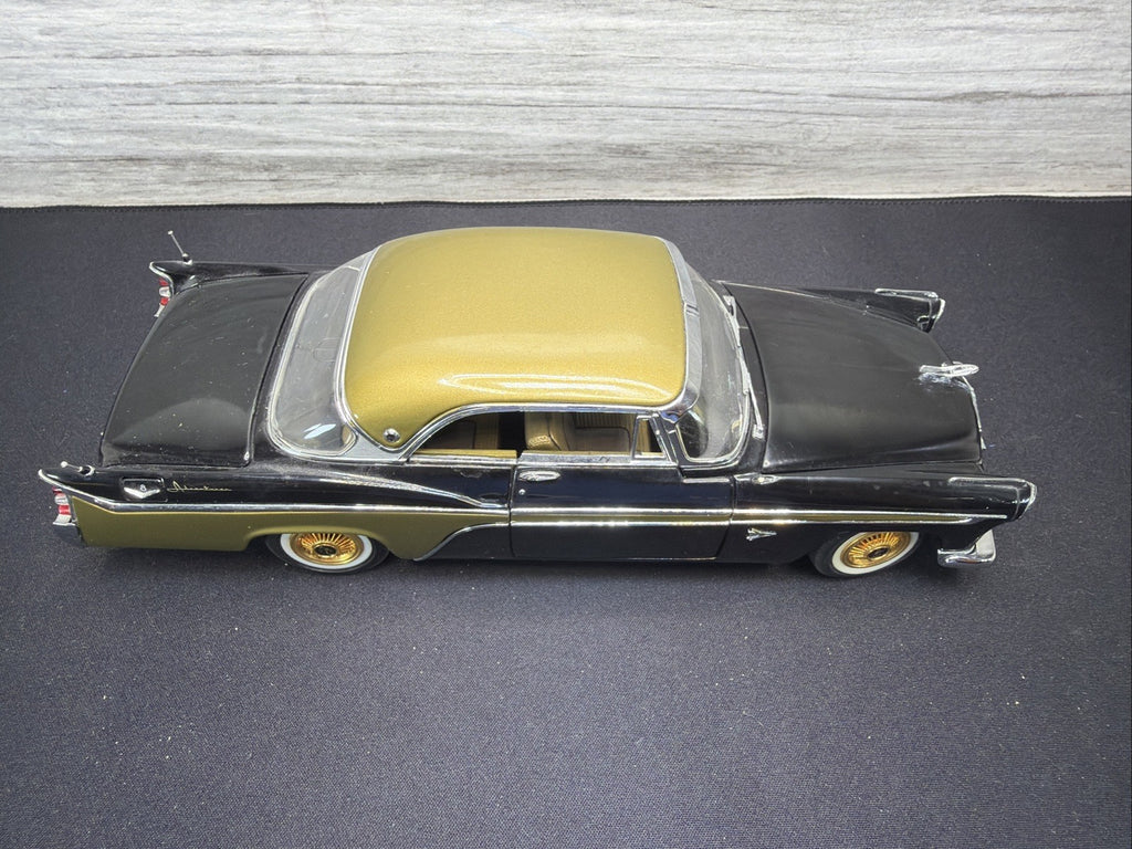 Danbury Mint 1956 DeSoto Adventurer Die Cast Car 1/24, Black/Gold READ2