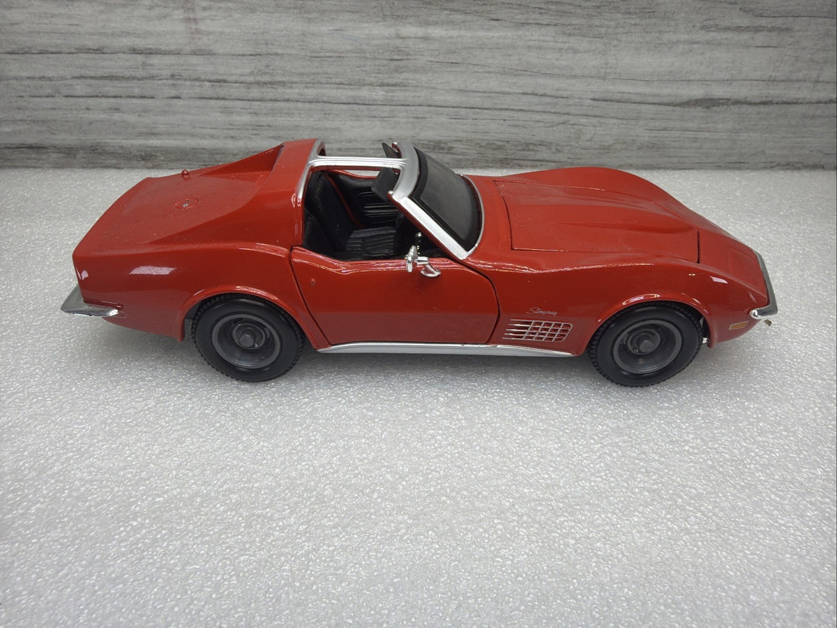 Maisto 1970 Chevrolet Corvette Stingray 1/24 Diecast  Nice Condition No Box0