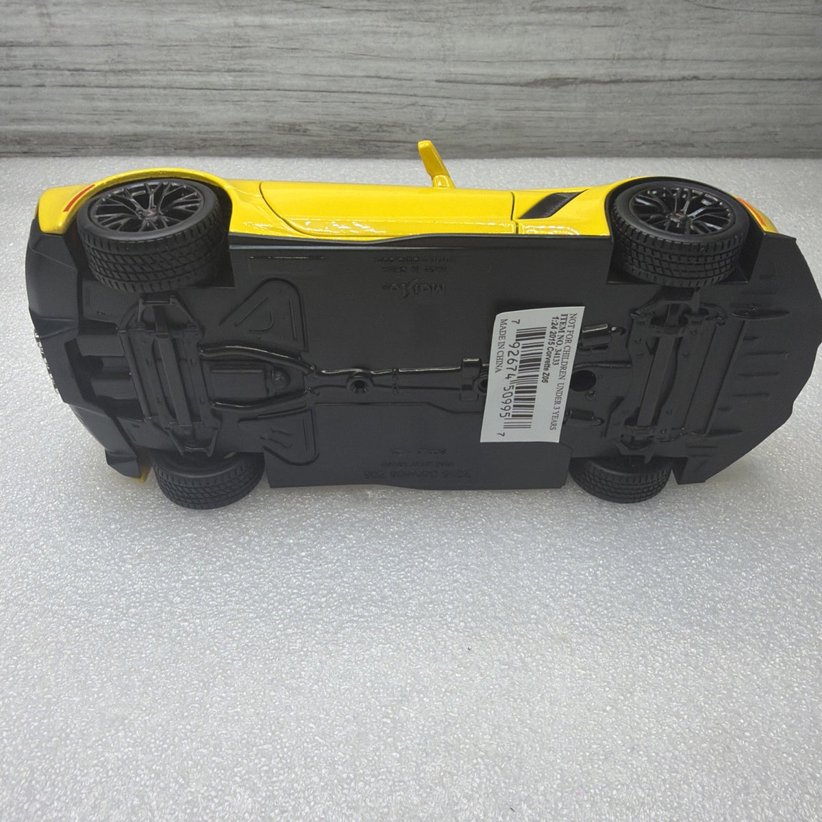 Maisto 2015 Chevrolet Corvette Stingray Yellow 1/24 Scale Diecast Car NoBox Nice12
