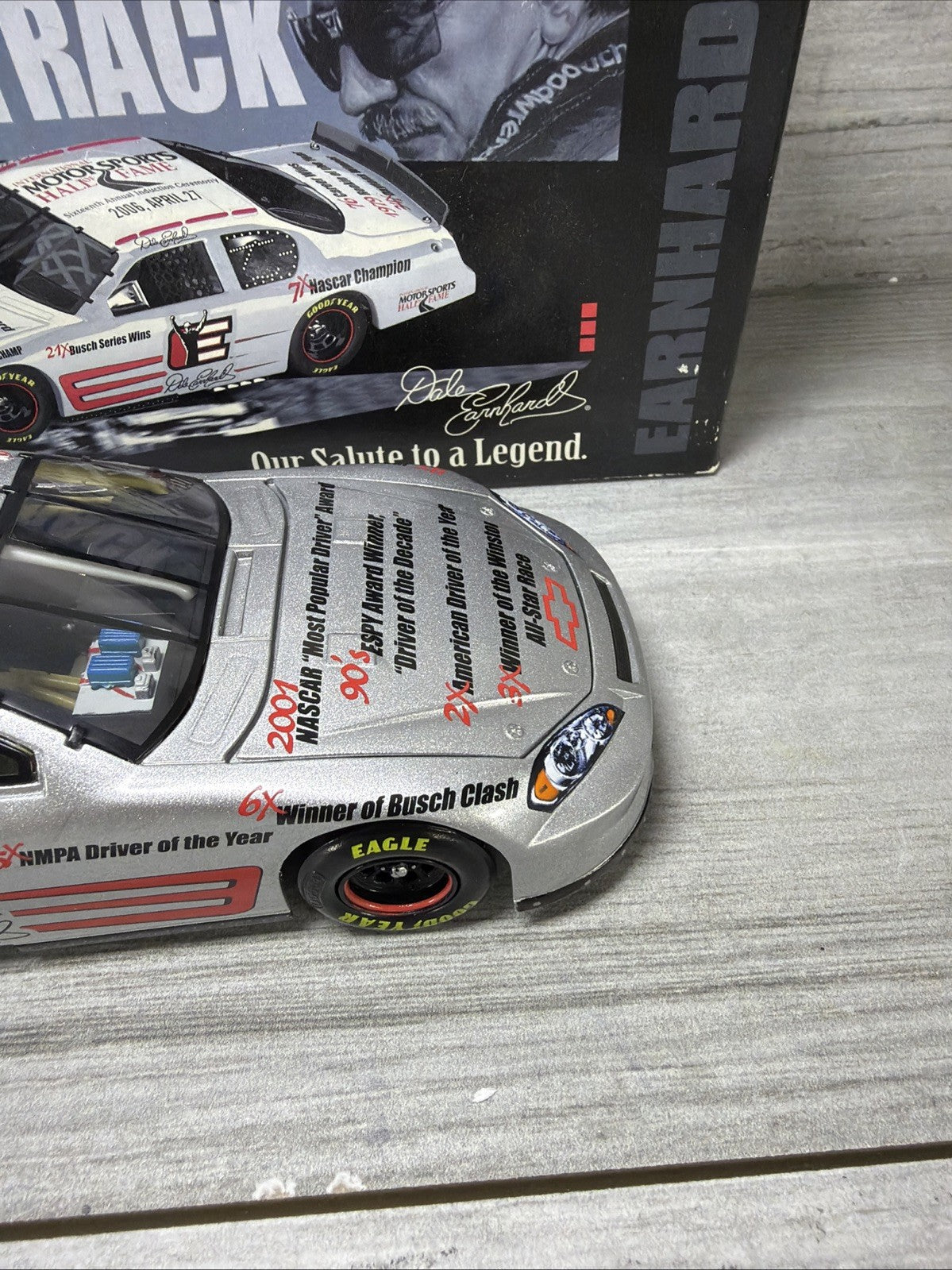 Dale Earnhardt 1/24  Back on Track  HOF 2006 Monte Carlo Box Damage Numbered New2