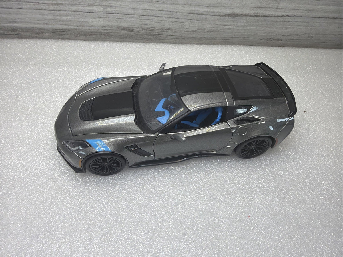 Maisto 2017 Chevrolet Corvette Stingray Grey 1/24 Scale Diecast Car NoBox Nice2