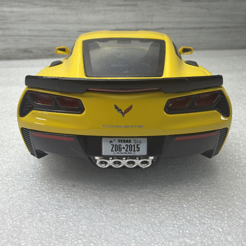 Maisto 2015 Chevrolet Corvette Stingray Yellow 1/24 Scale Diecast Car NoBox Nice10