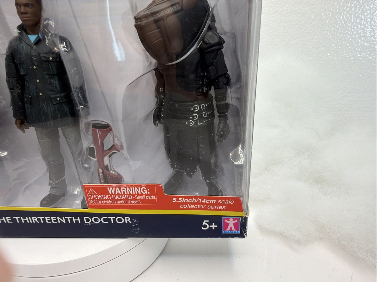 Doctor Who   Thirteenth Doctor Friends And Foes Action Figure 3 pack Shelf Wear3