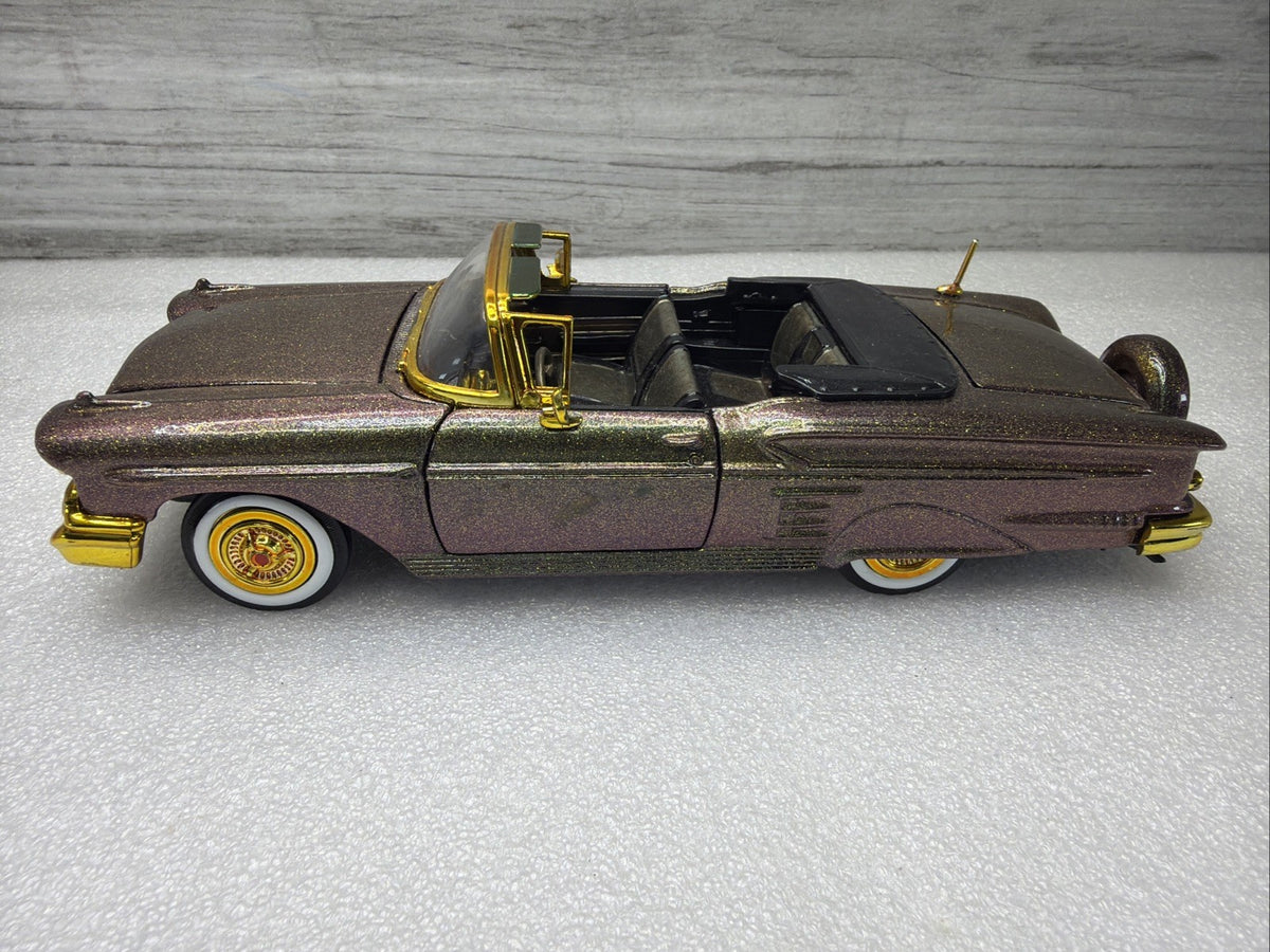MotorMax 1958 Chevy Impala Convertible 1:24 Two Tone Burgundy Gold 73267 Rare0