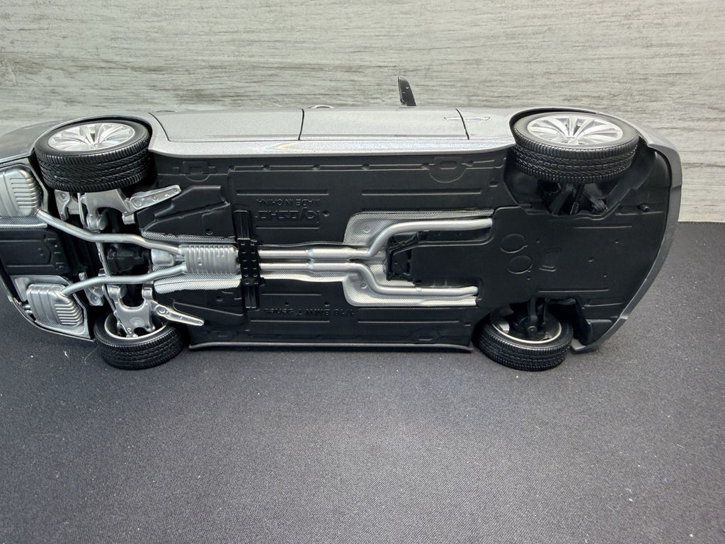 RARE BLACK Kyosho 1:18 BMW 750Li DEALER  SOME MINOR REPAIR NICE NO BOX15