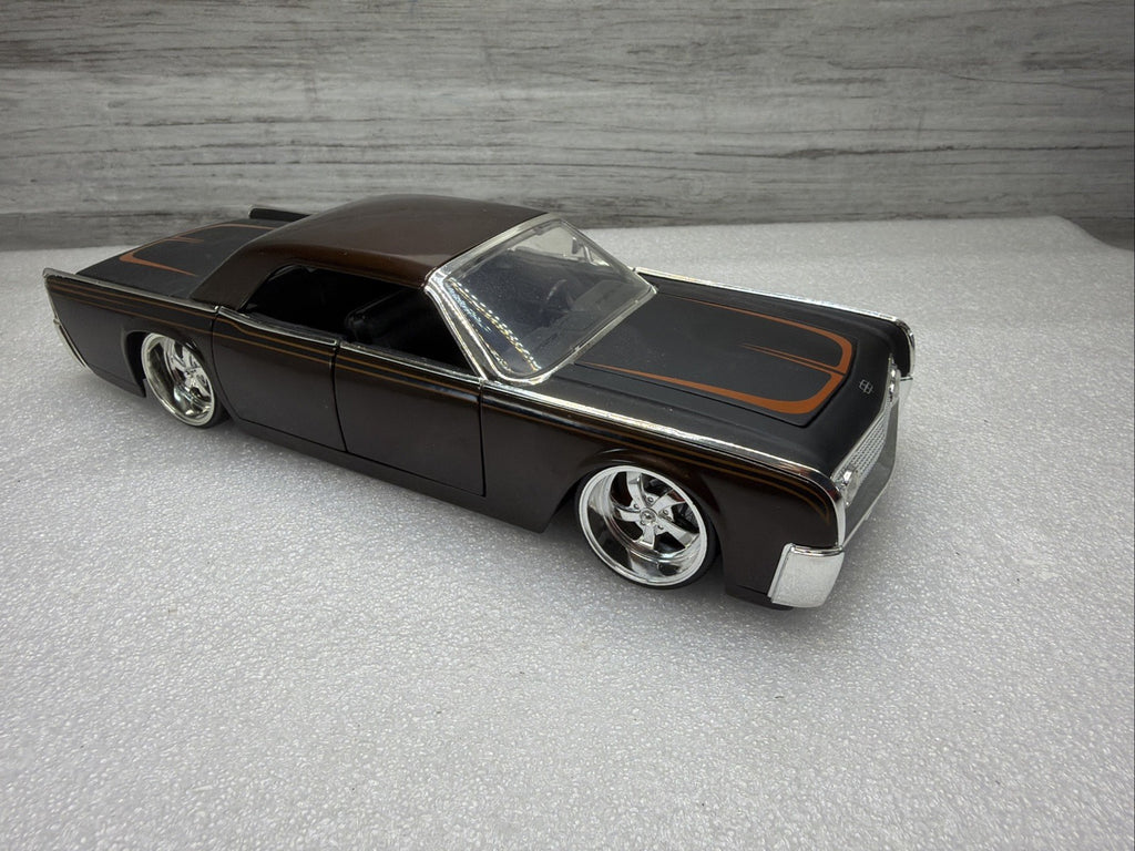 JADA 1/24 LOPRO METALLIC BROWN 1963 LINCOLN CONTINENTAL NICE  No Box7