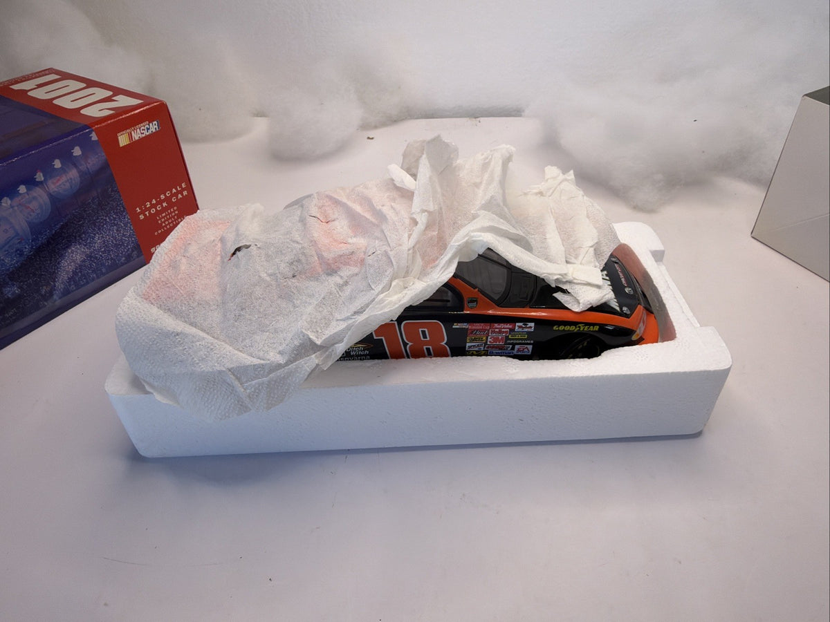 1/24 Bobby Labonte 2001 #18 Interstate/Cal Ripken tribute Pontiac Grand Prix12