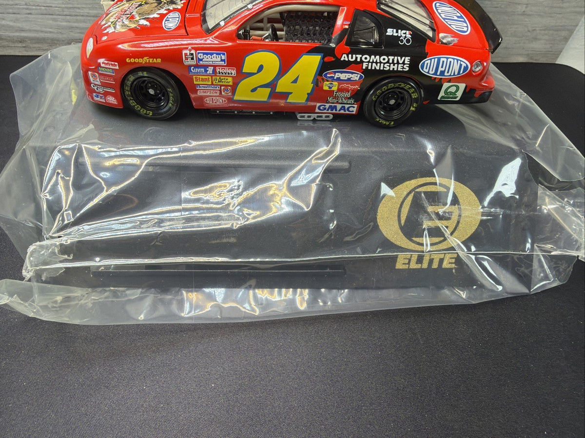 Action 1/24 Jeff Gordon #24 DuPont Jurassic Park 1997 Monte Carlo Elite LE STAND2