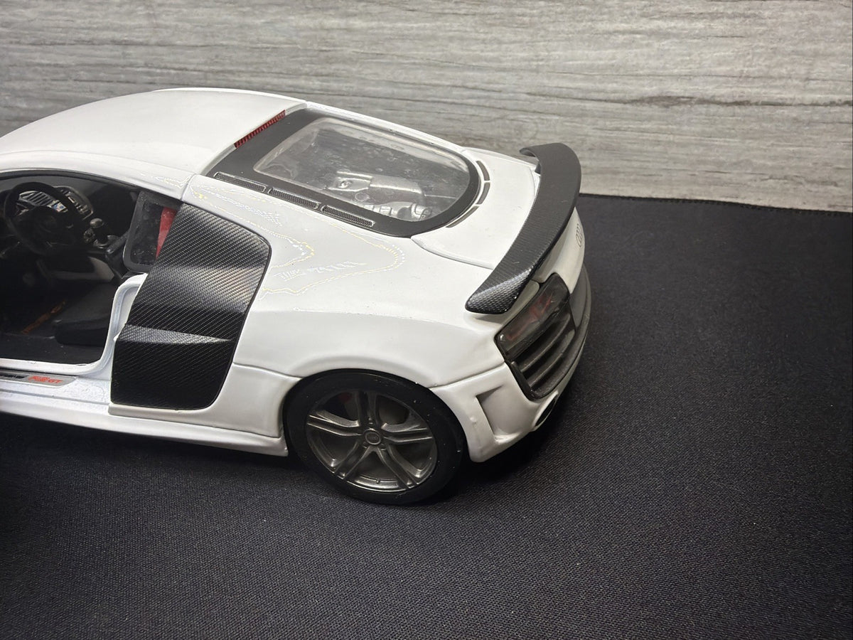 Maisto 1:18 Scale Audi R8 GT Plus Diecast Model Car, WHITE NO BOX5