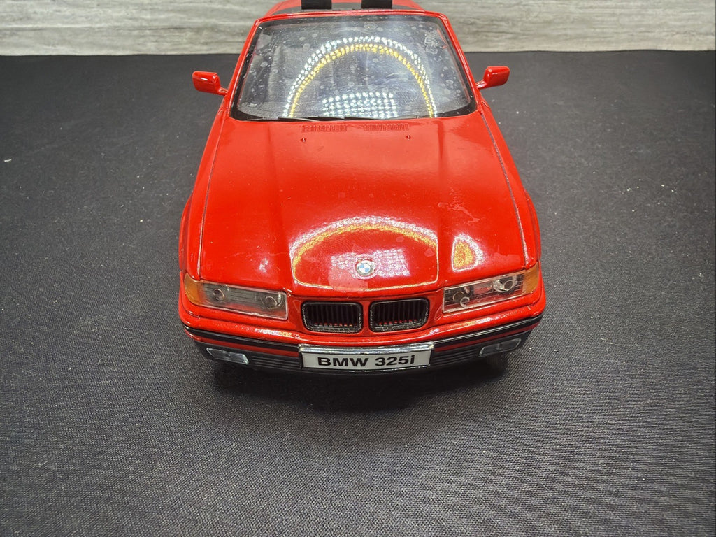 Maisto 1:18 BMW 325i Convertible (1993 Vintage Diecast Cars Model Toy Car No Box3