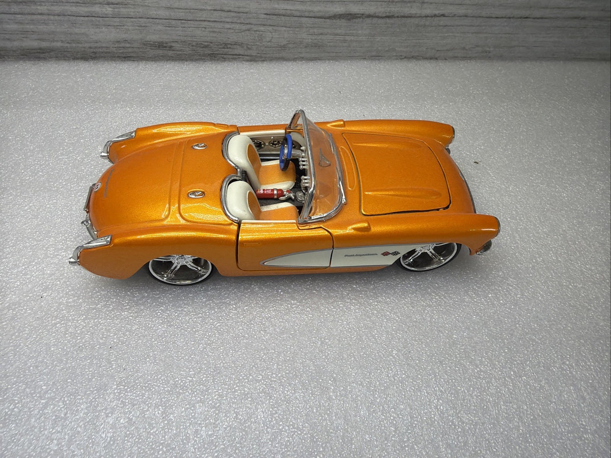 MAISTO Pro Rodz 1:24 SCALE 1957 CORVETTE CONVERTIBLE Orange Chevrolet2