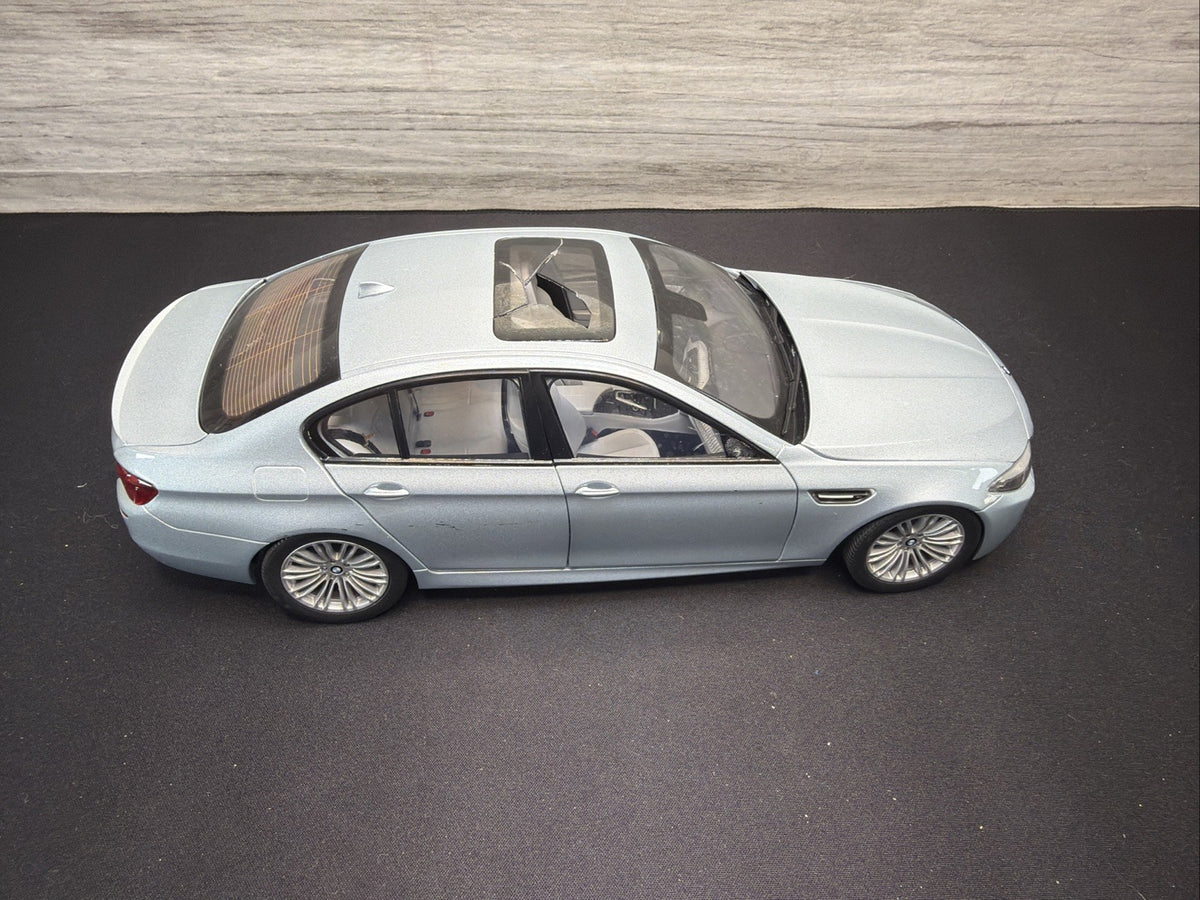 1:18 Paragon BMW F10 M5 Silver Blue RARE Limited Edition DAMAGE NO BOX SEE PICS3