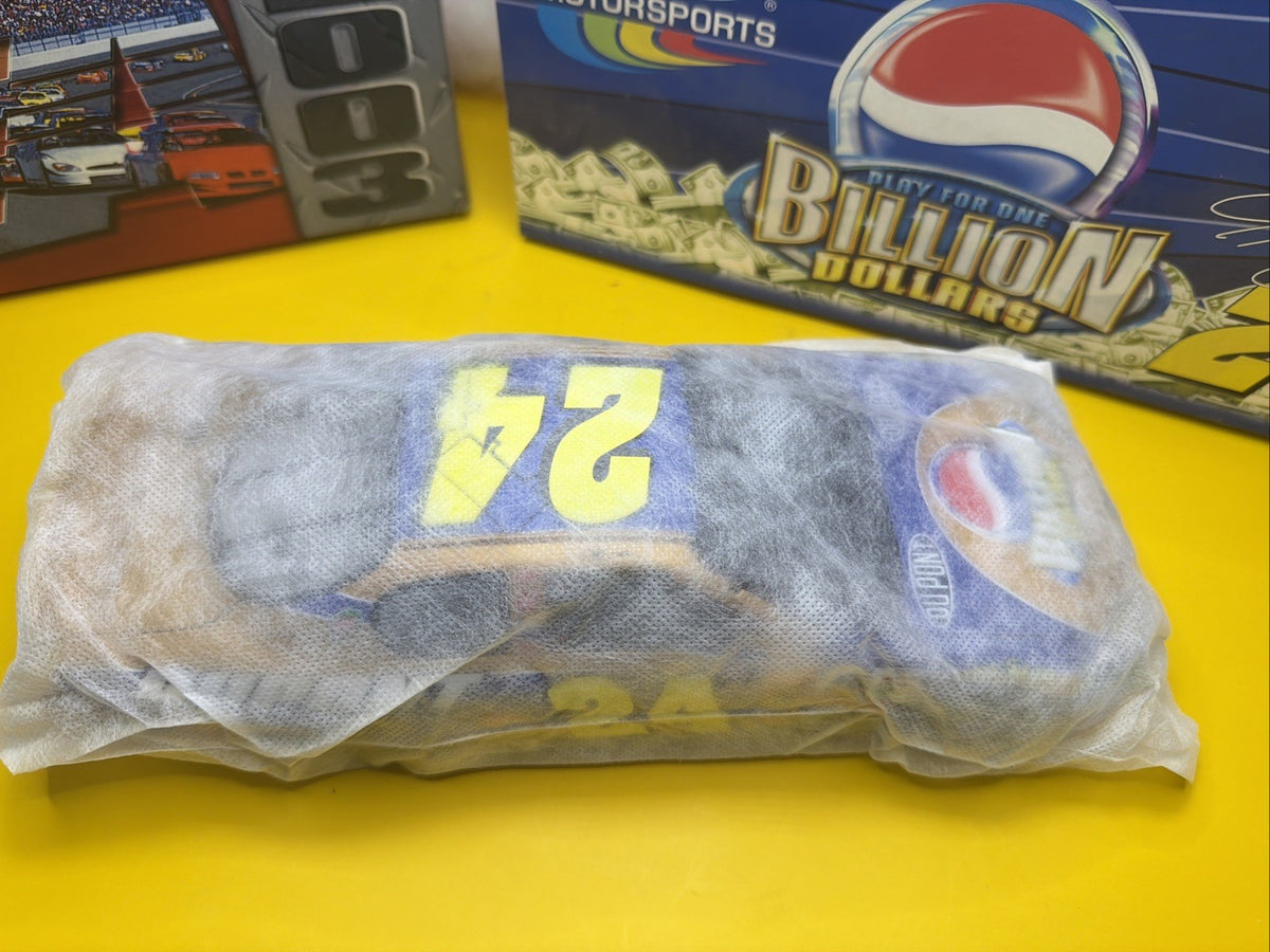Jeff Gordon #24 - Dupont / Pepsi Billion Dollar 2003 - NASCAR 1/18 Action New LE2