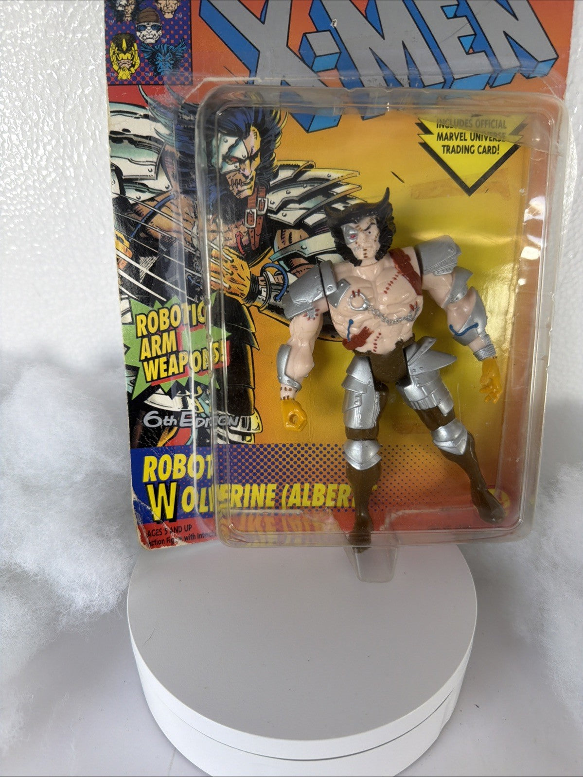 Marvel Uncanny X Men Wolverine Albert 6th Edition Figure ToyBiz 1994 Box Damage1