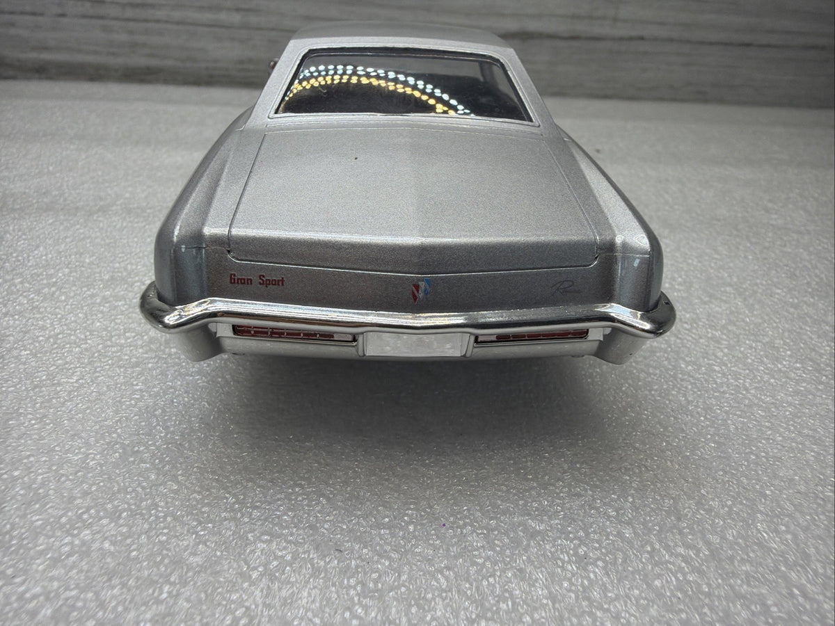 1965 BUICK RIVIERA GRAND SPORT HARD TOP WELLY 24072 1/24 DIECAST CAR SILV NO BOX9