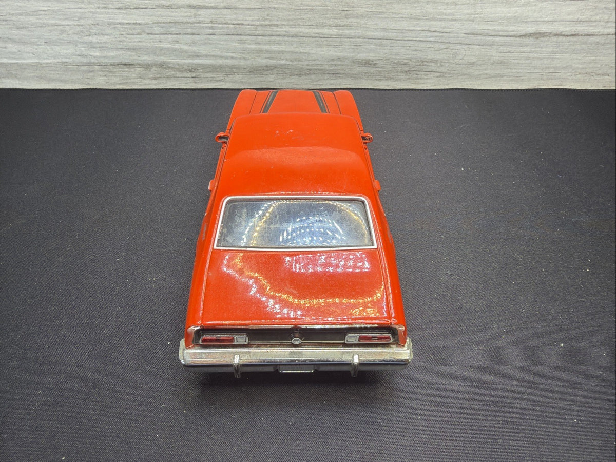Motor Max 1974 Ford Maverick 1/24 Diecast Model Underneath Damage9