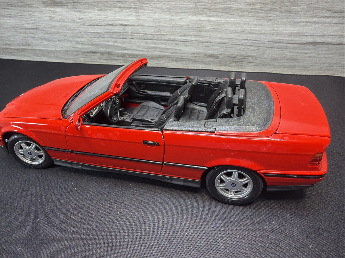 Maisto 1:18 BMW 325i Convertible (1993 Vintage Diecast Cars Model Toy Car No Box8