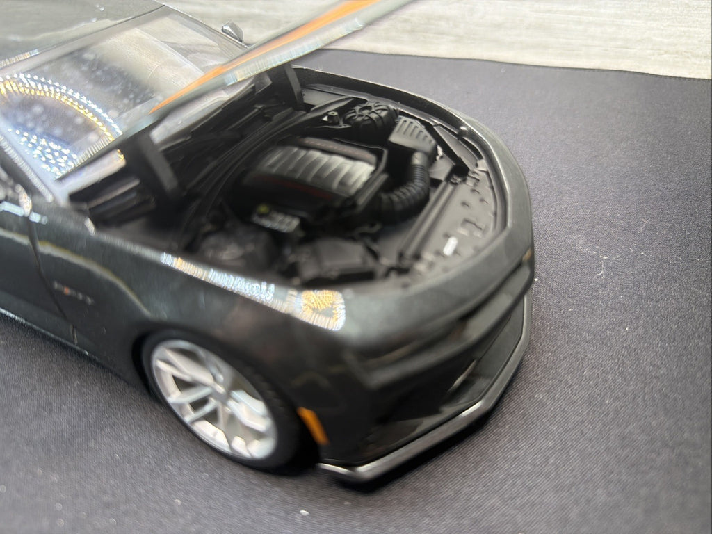 Gray 1/18 2017 Chevrolet Camaro 50th Anniversary Die-cast Maisto No Box23