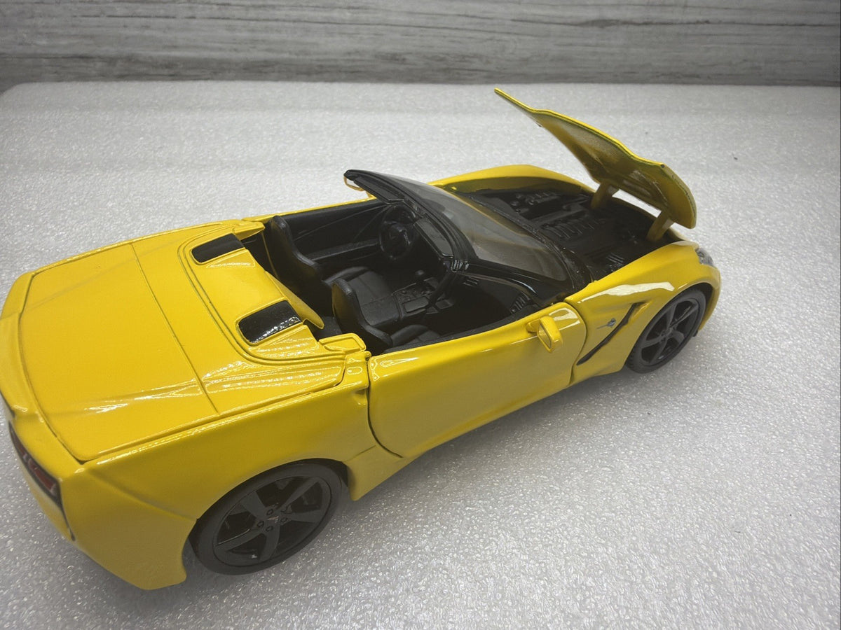 Maisto 2014 Chevrolet Corvette Stingray Yellow 1/24 Scale Diecast Car NoBox Nice4