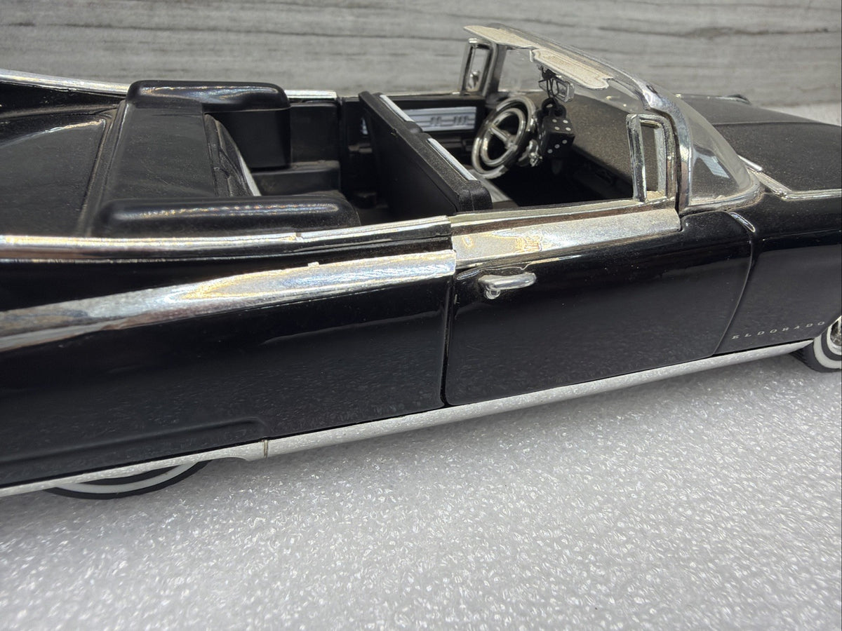 Jada Diecast 1:24 Street Low Metallic Black  1959 Cadillac Eldorado Model VGC!3