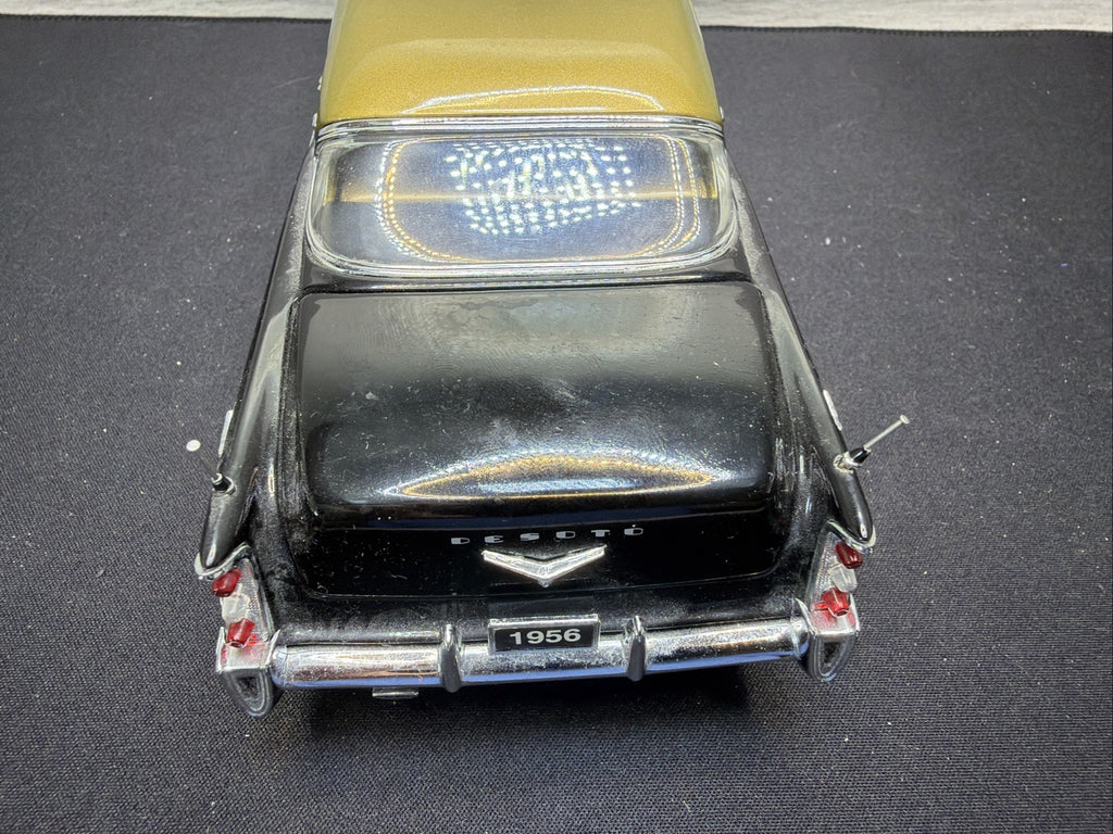 Danbury Mint 1956 DeSoto Adventurer Die Cast Car 1/24, Black/Gold READ12