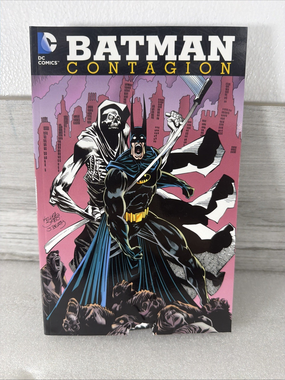 Batman: Contagion Paperback Chuck Dixon Tight Novel Cover Damage See Pics0