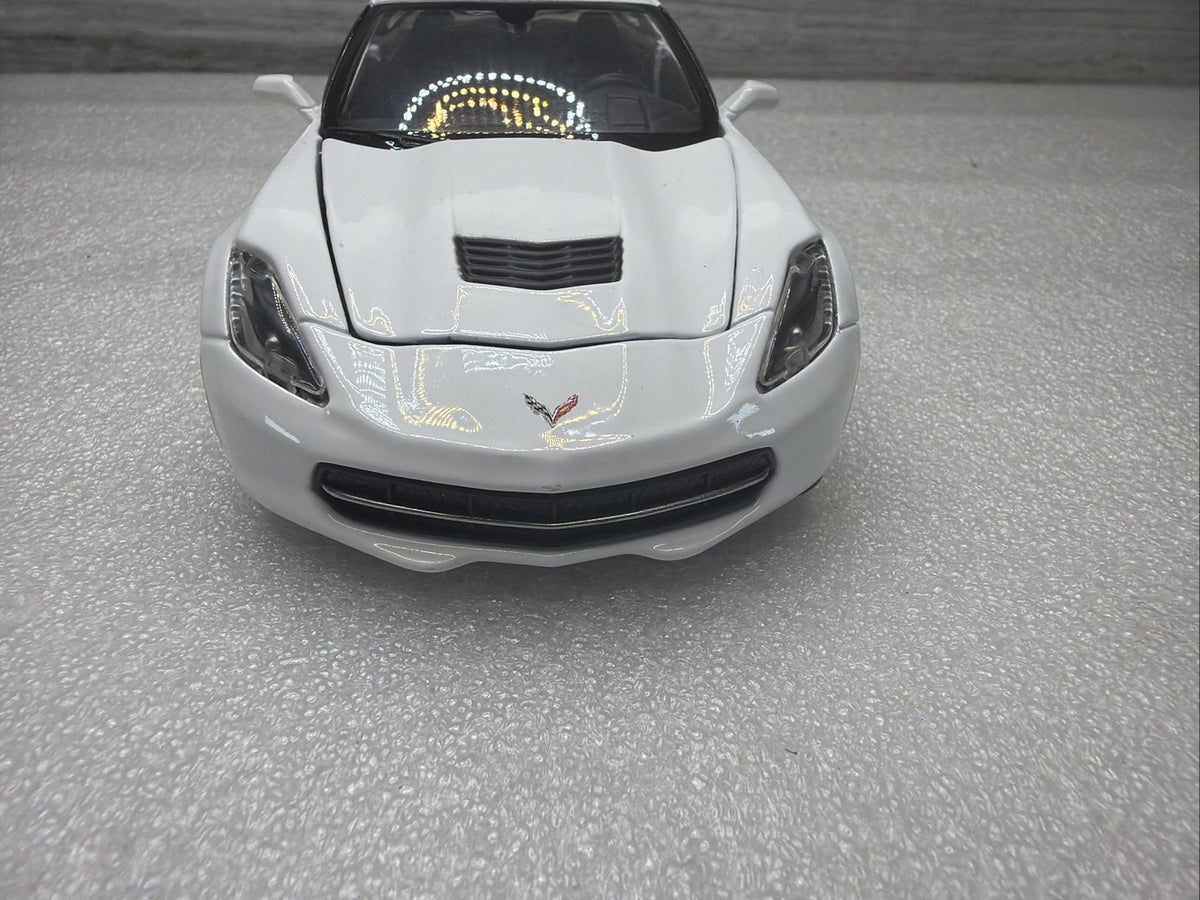 Maisto 2014 Chevrolet Corvette Stingray Grey 1/24 Scale Diecast Car No Box Nice5
