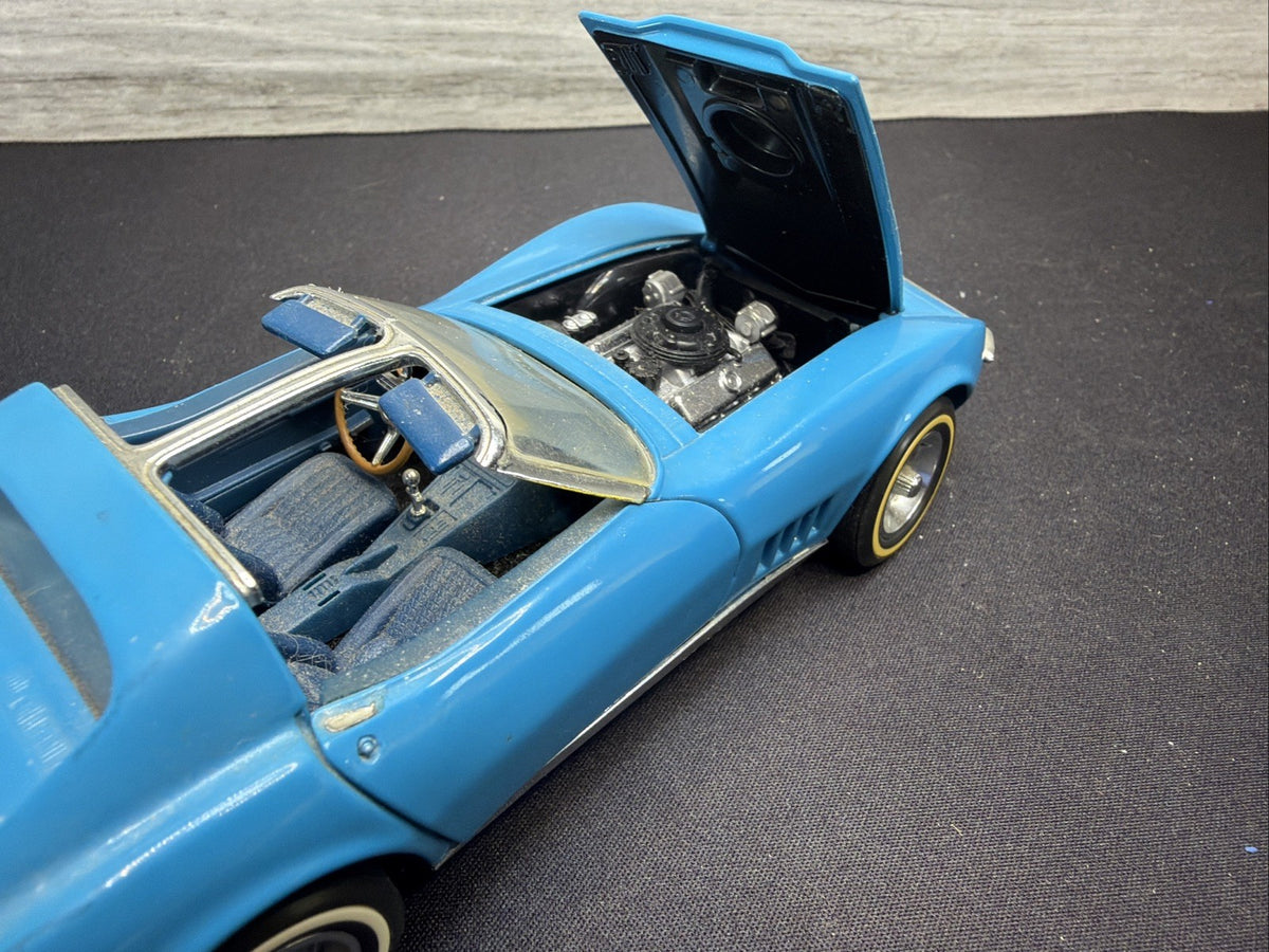 1968 Chevrolet Corvette, Franklin Mint, 1/24 Scale Diecast Model, Blue No Box9