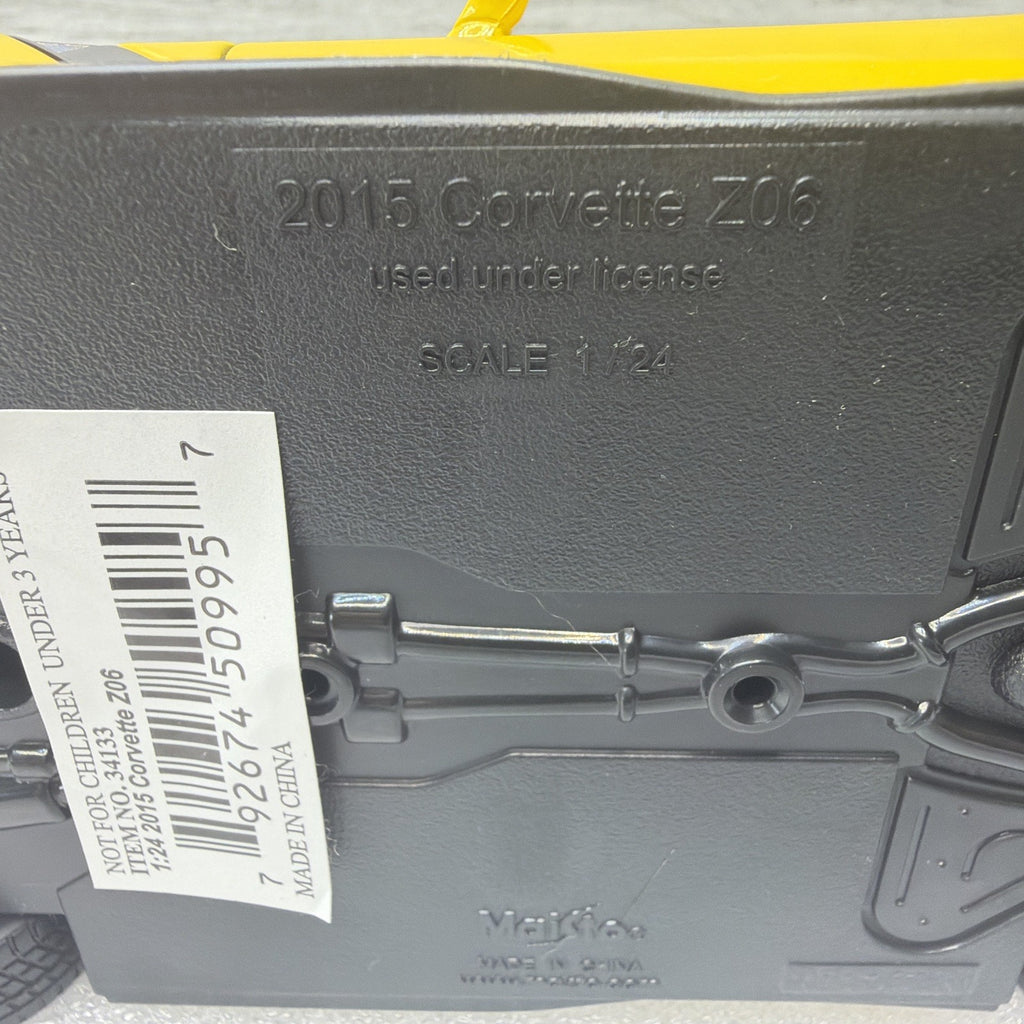 Maisto 2015 Chevrolet Corvette Stingray Yellow 1/24 Scale Diecast Car NoBox Nice13
