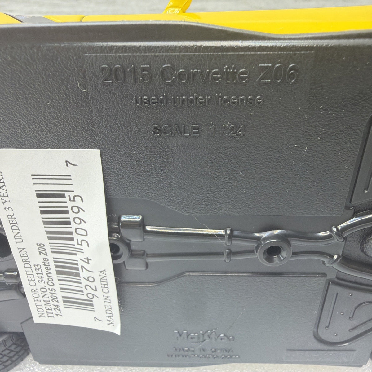 Maisto 2015 Chevrolet Corvette Stingray Yellow 1/24 Scale Diecast Car NoBox Nice13