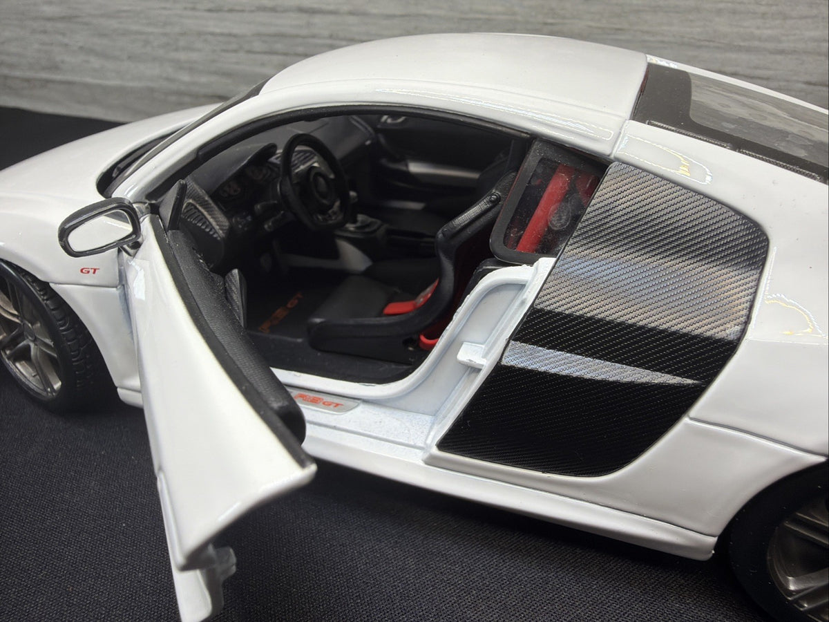 Maisto 1:18 Scale Audi R8 GT Plus Diecast Model Car, WHITE NO BOX3