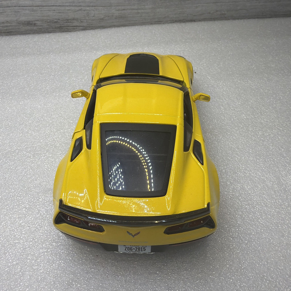 Maisto 2015 Chevrolet Corvette Stingray Yellow 1/24 Scale Diecast Car NoBox Nice11
