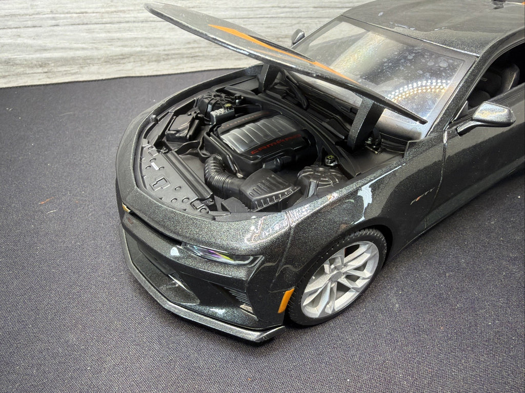 Gray 1/18 2017 Chevrolet Camaro 50th Anniversary Die-cast Maisto No Box10