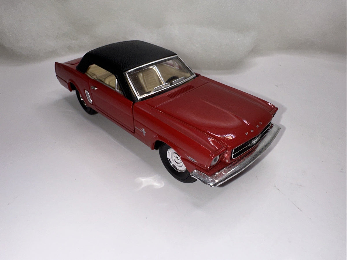 Superior 1965 Ford Mustang Model Car Pull Back Doors Open SS 57195