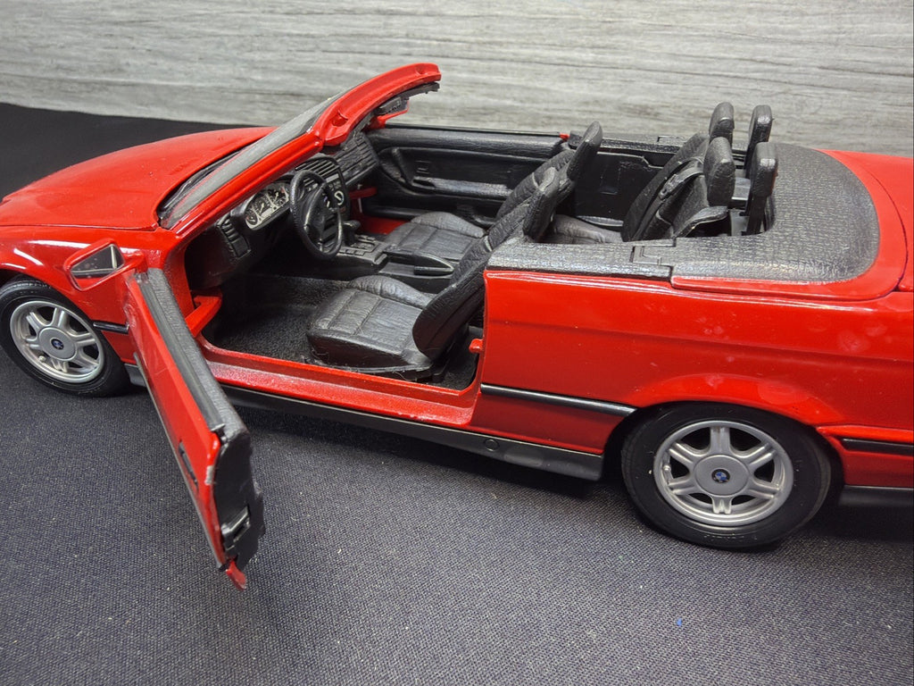 Maisto 1:18 BMW 325i Convertible (1993 Vintage Diecast Cars Model Toy Car No Box9