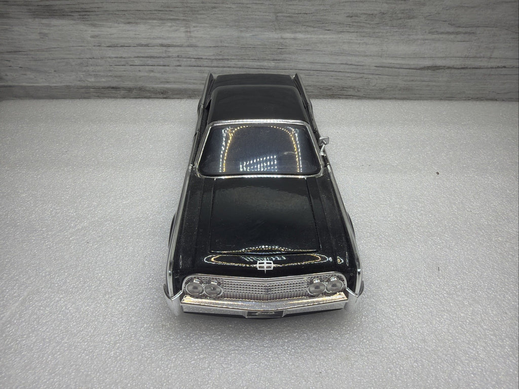 Jada 1963 Lincoln Continental Black  Diecast 1:24 Scale Nice Rare No Box5