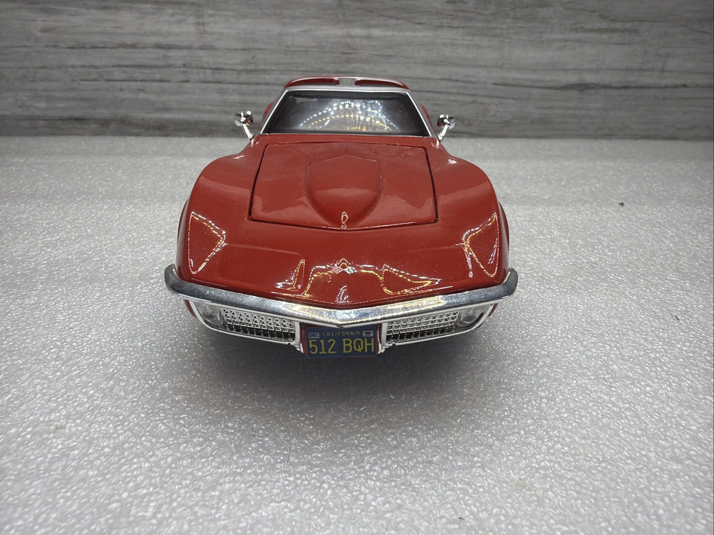 Maisto 1970 Chevrolet Corvette Stingray 1/24 Diecast  Nice Condition No Box4