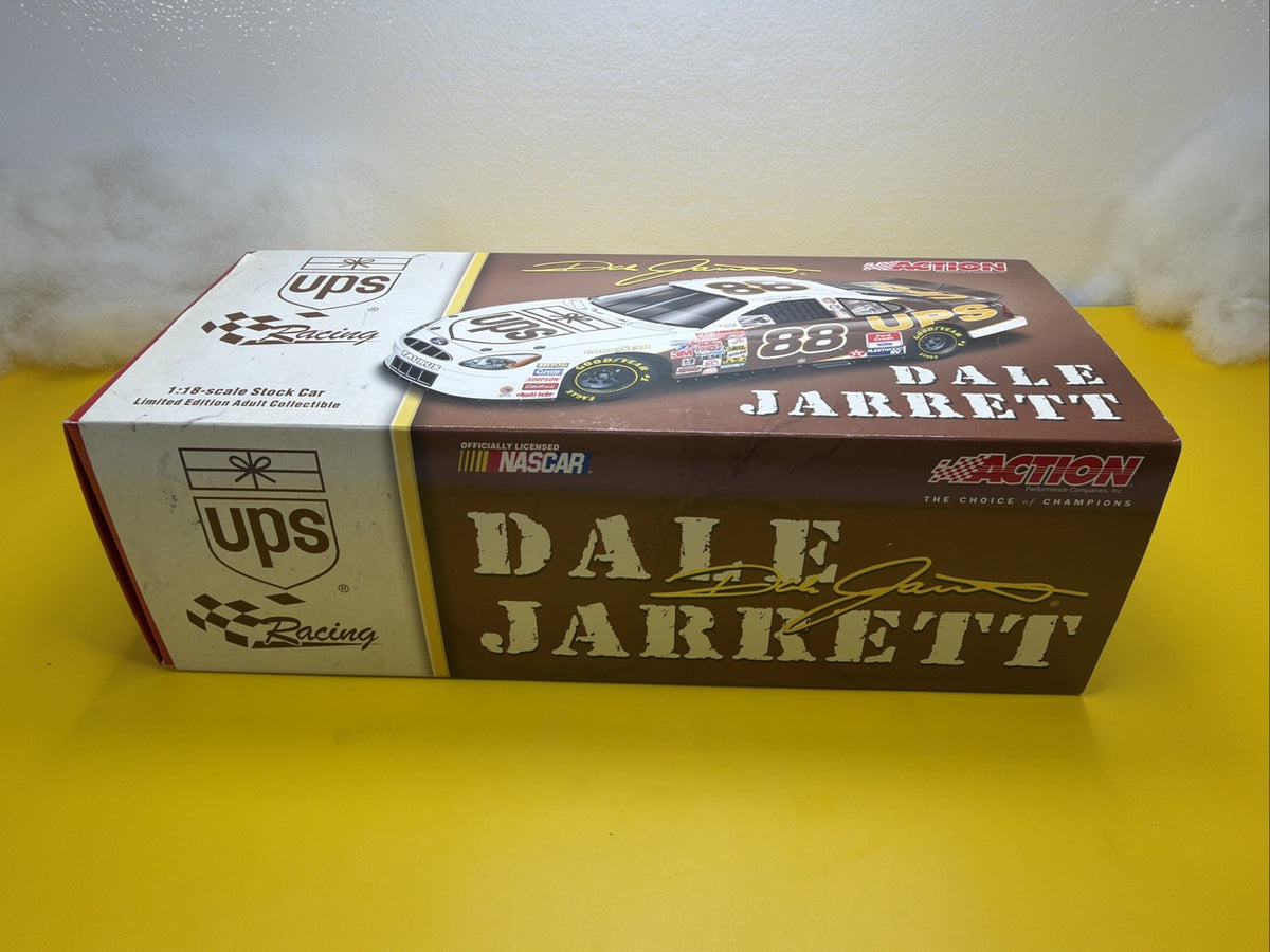 New Rare ACTION Dale Jarrett #88 2001 Ford Taurus UPS 1 / 2,508, 1:18 NASCAR18