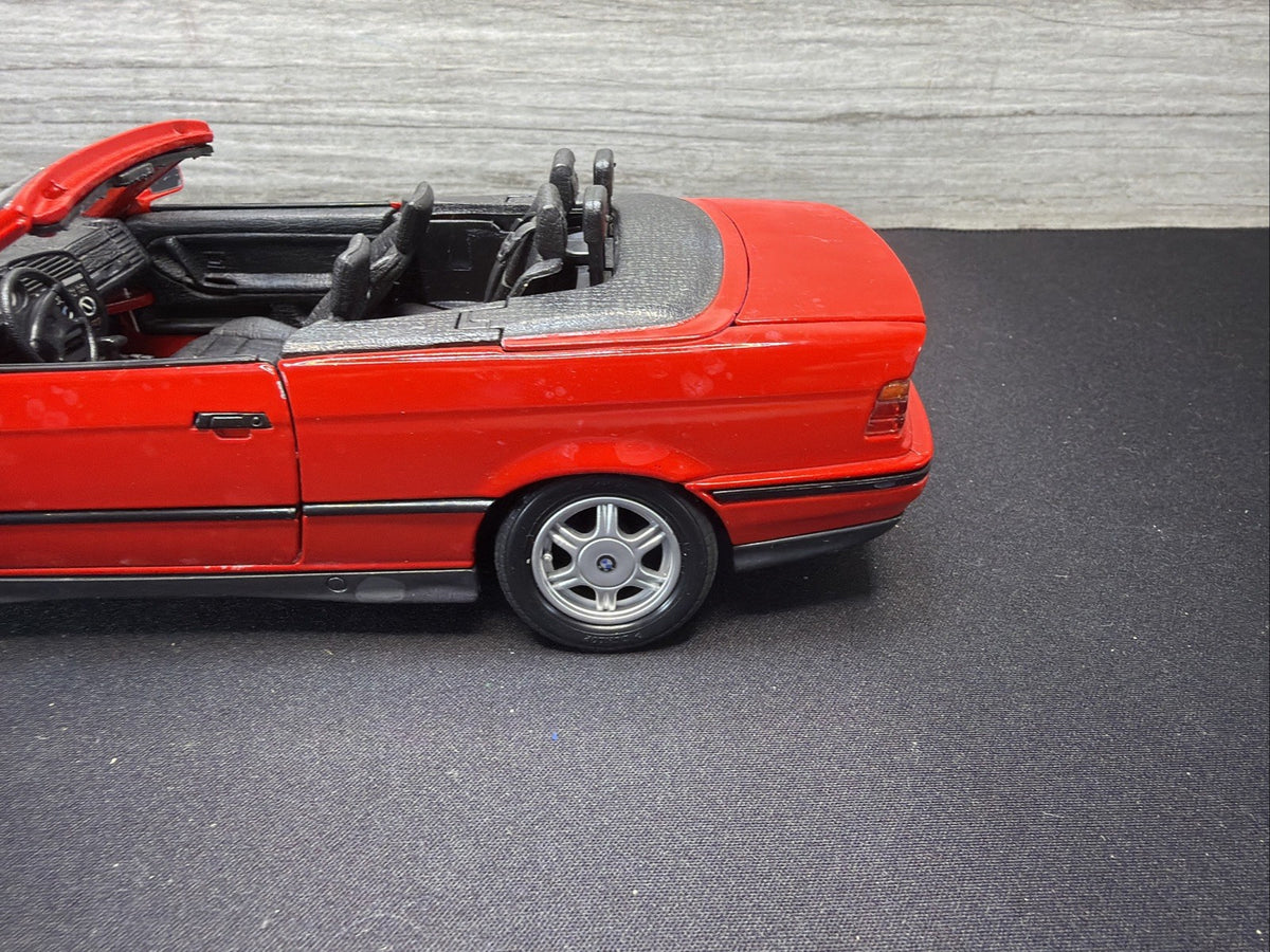 Maisto 1:18 BMW 325i Convertible (1993 Vintage Diecast Cars Model Toy Car No Box7