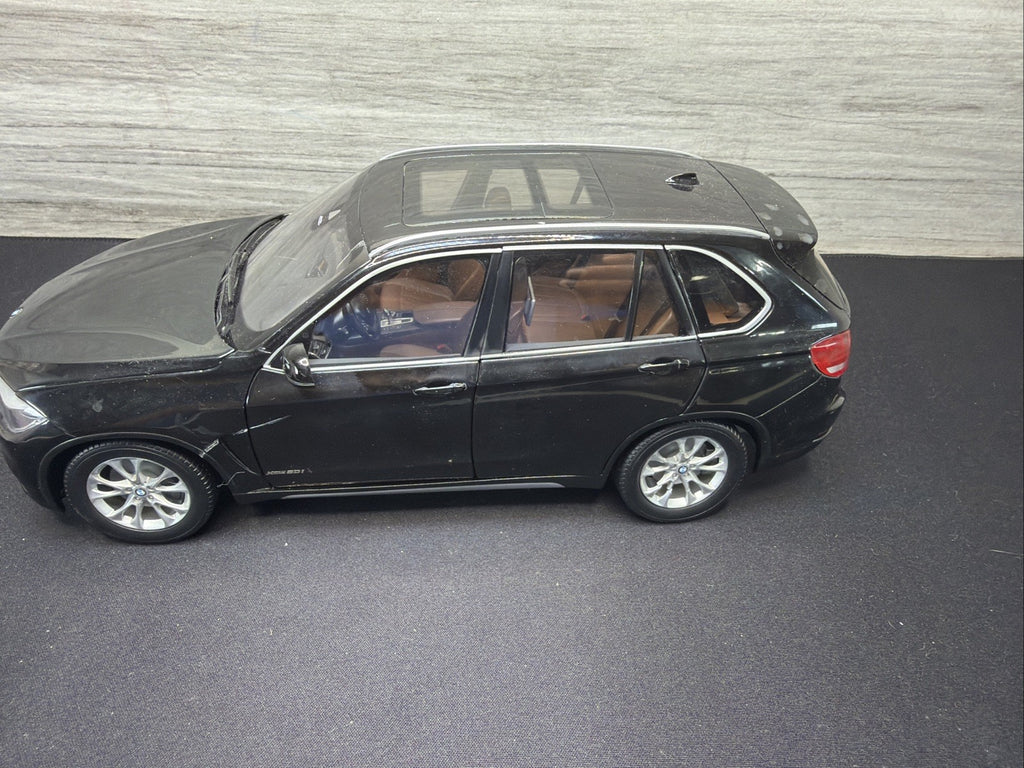 Kyosho Model 1/18 Scale BMW X5 4.4i Black  SUV Car NO BOX RARE8