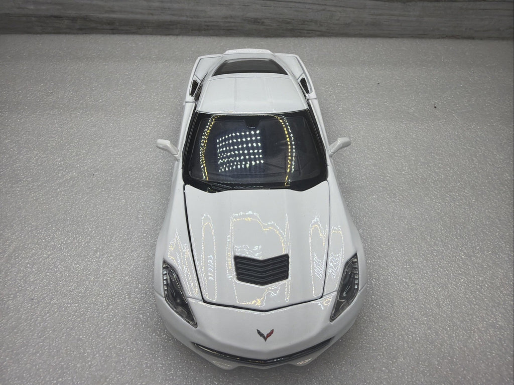 Maisto 2014 Chevrolet Corvette Stingray Grey 1/24 Scale Diecast Car No Box Nice6