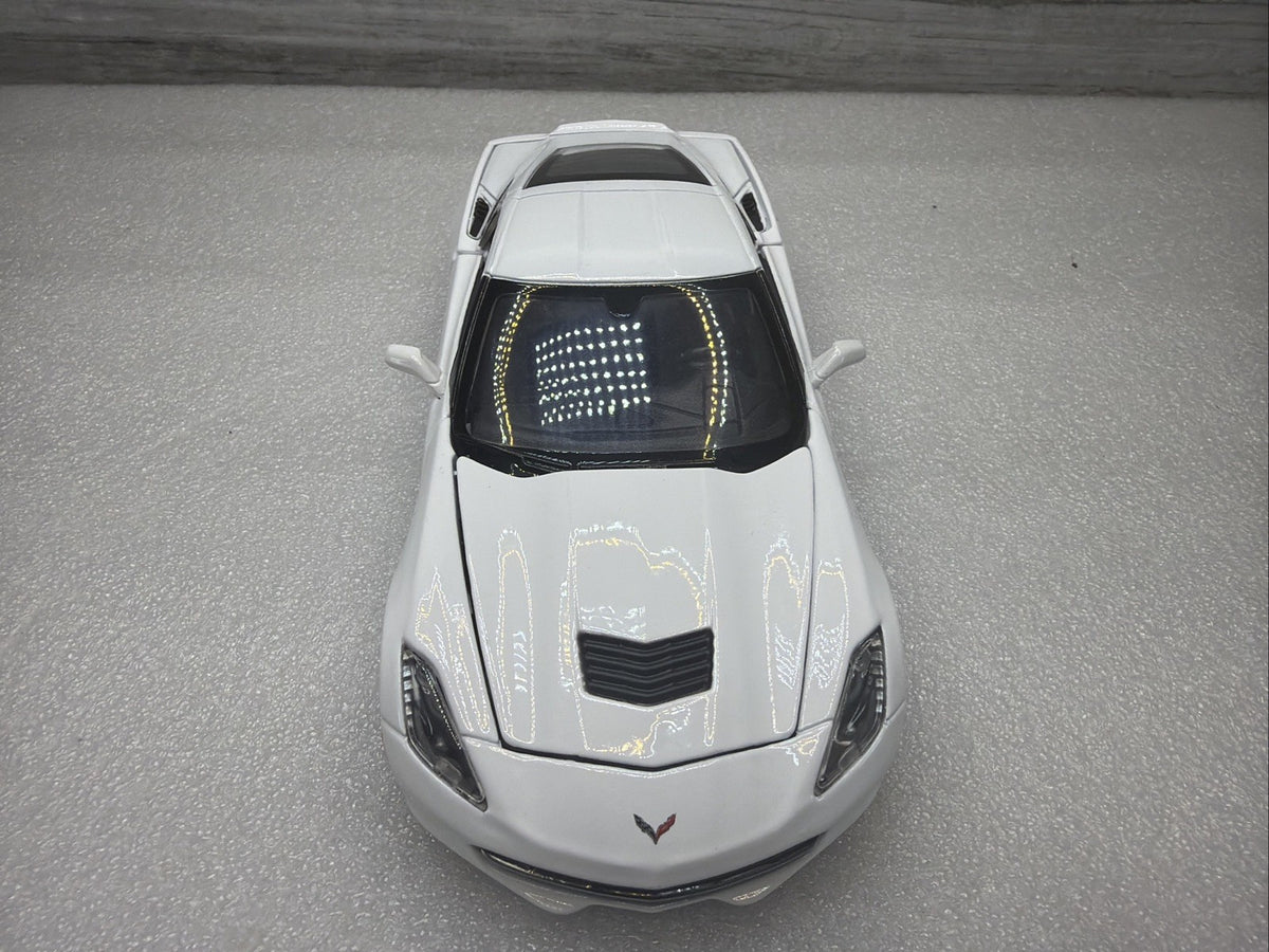 Maisto 2014 Chevrolet Corvette Stingray Grey 1/24 Scale Diecast Car No Box Nice6