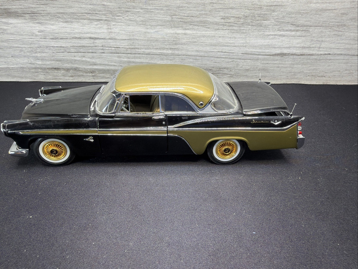 Danbury Mint 1956 DeSoto Adventurer Die Cast Car 1/24, Black/Gold READ8