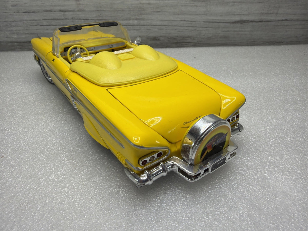 SAICO 1958 Chevy Impala convertible 1 24 scale low rider.  Excellent2