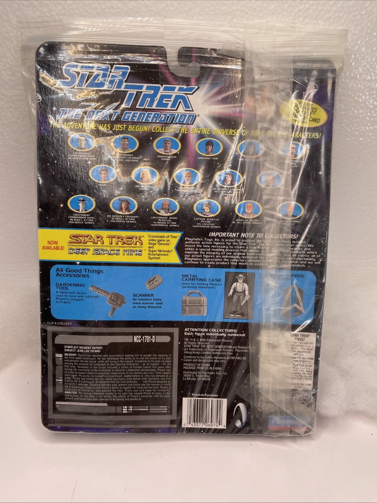 Captain Picard All Good Things Playmates Star Trek Next Generation TNG 1995 Card1