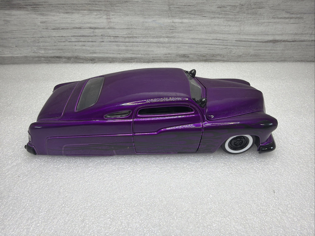 Jada Big Time Kustoms 1:24 Scale Purple 1951 Mercury Black Flames Nice No Box1